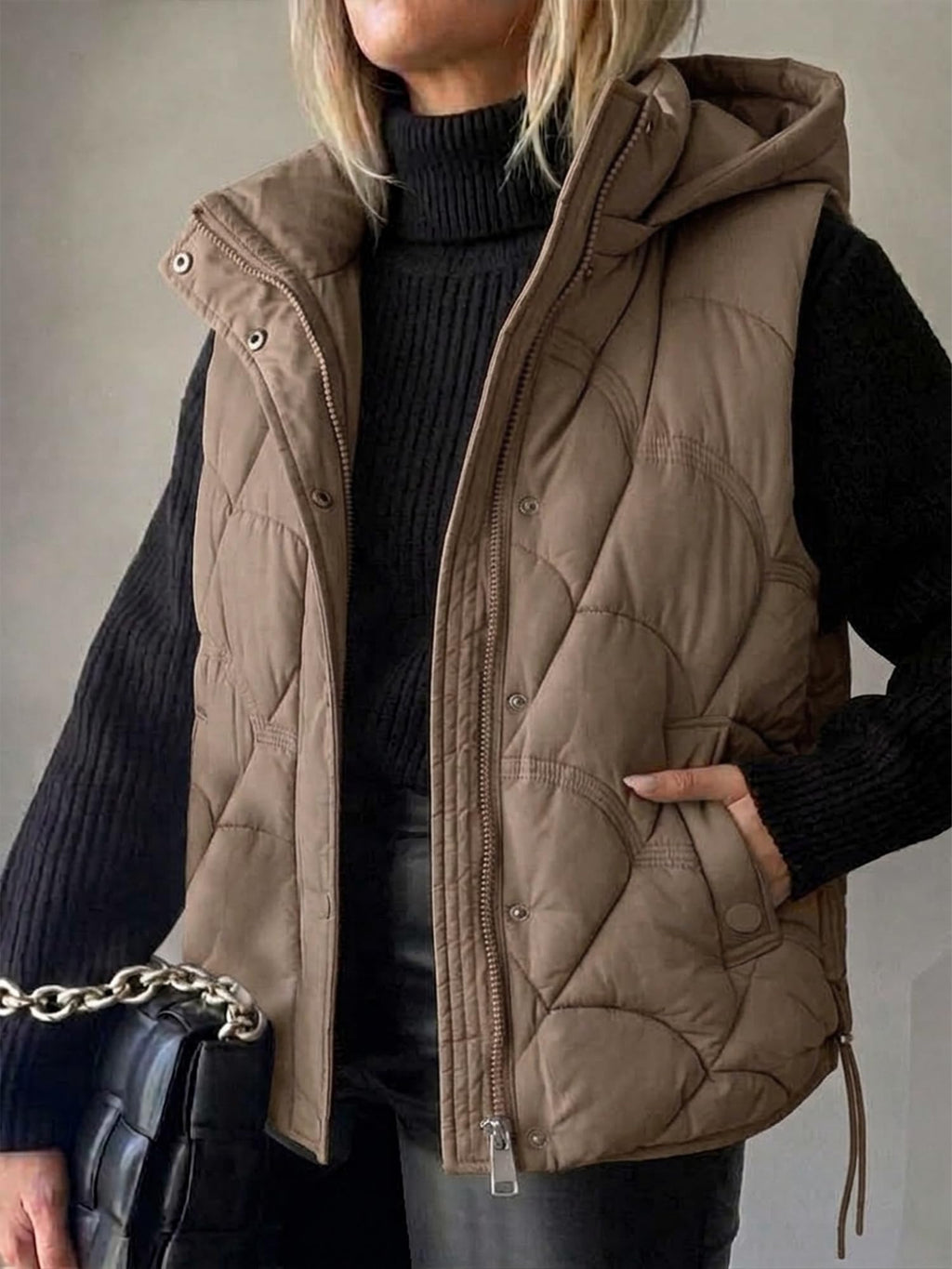 Sleeveless Zip Up Puffer Vest E218207